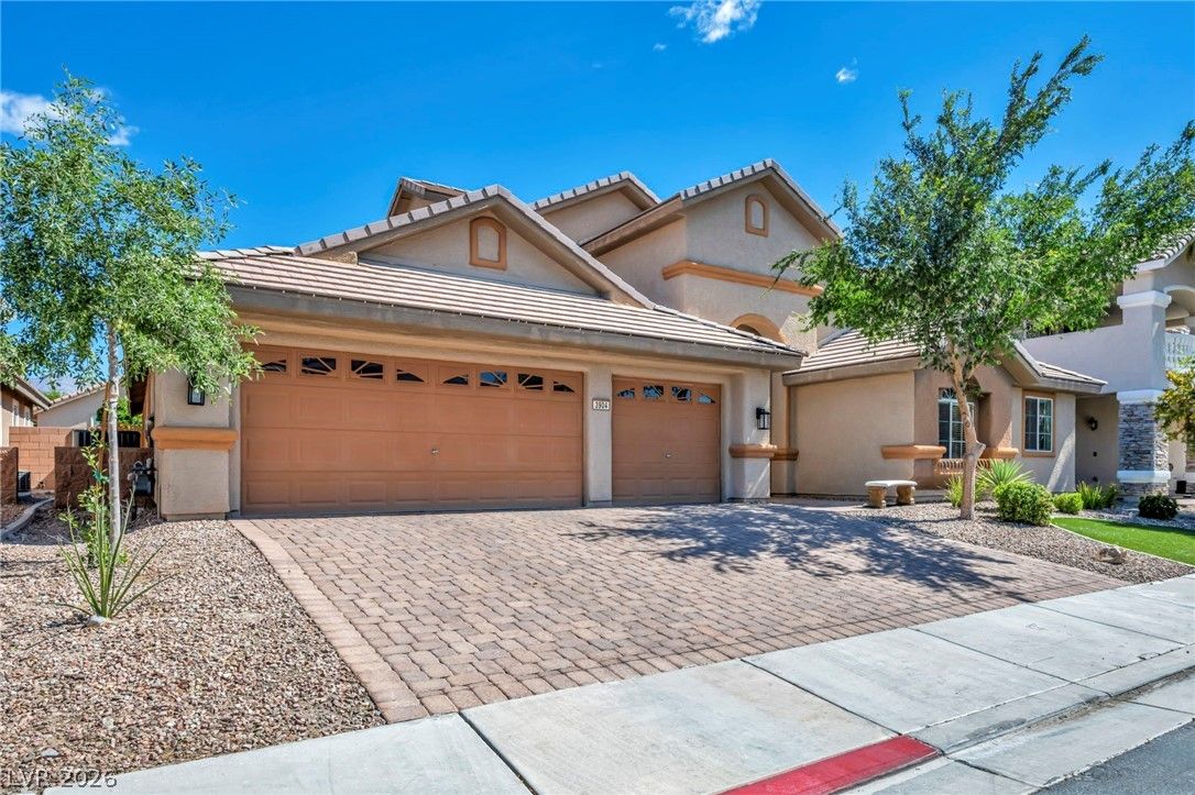 3904 Campanario Avenue — photo 4