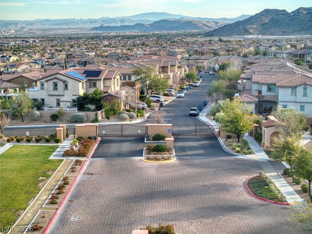 313 Castellari Drive — photo 1