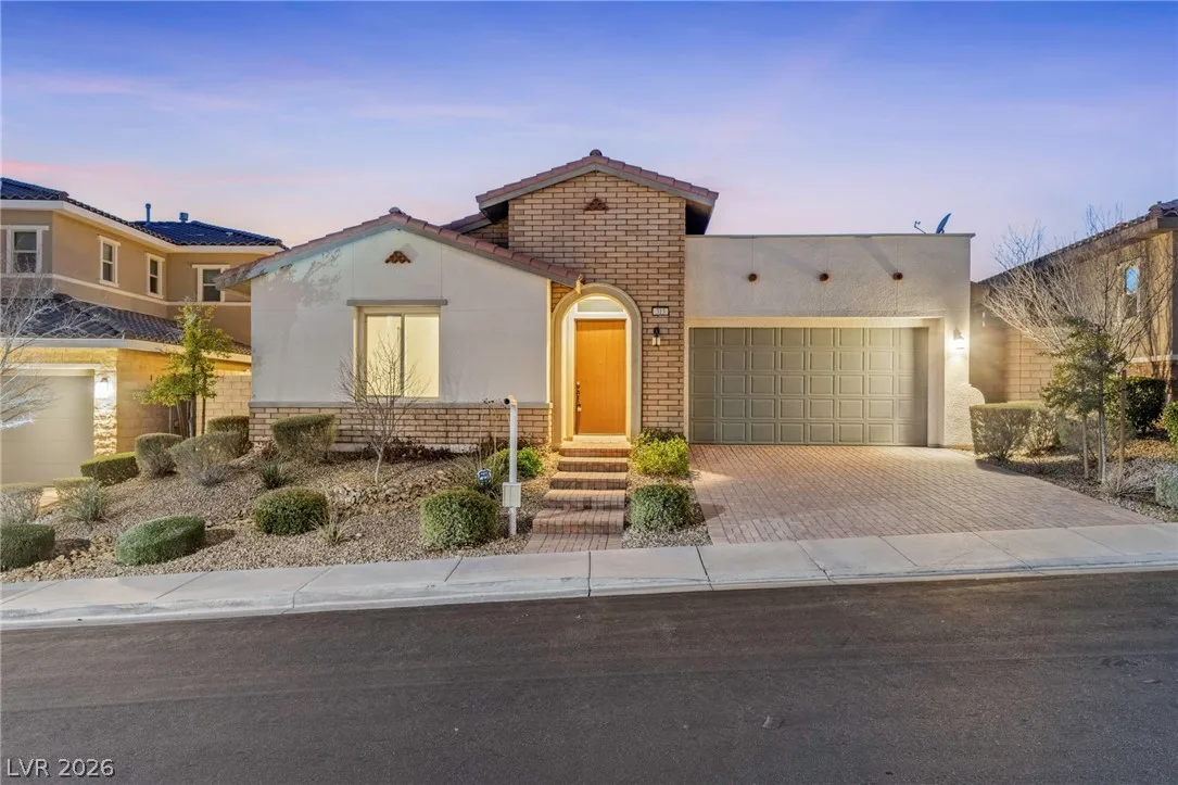 313 Castellari Drive — photo 3