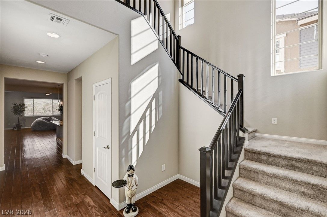 5762 Mesa Mountain Drive — photo 4