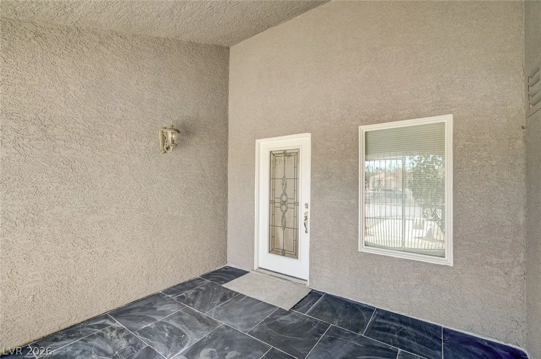 3768 East Russell Road — photo 4