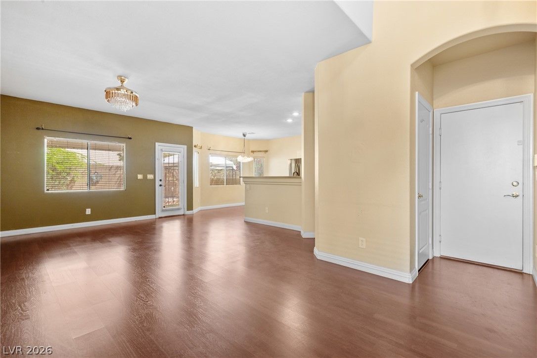 8934 Deep Ridge Court — photo 3