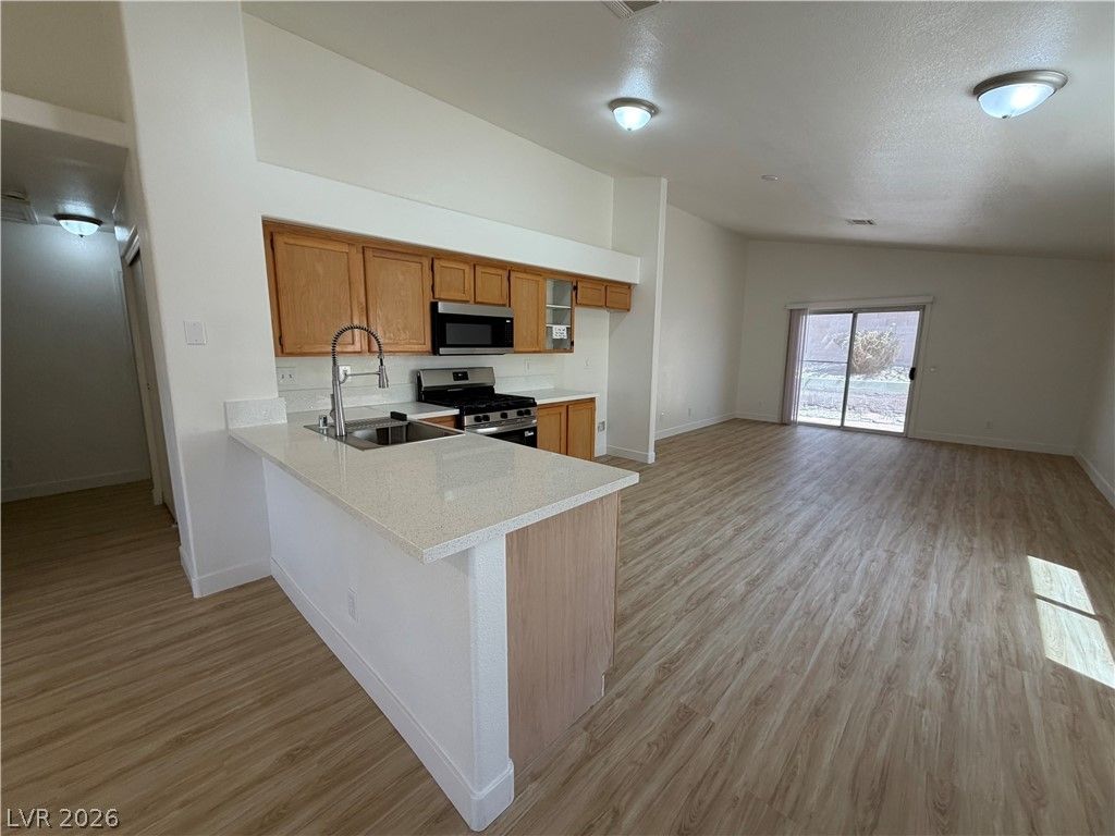 7820 Odysseus Avenue — photo 5 of 20