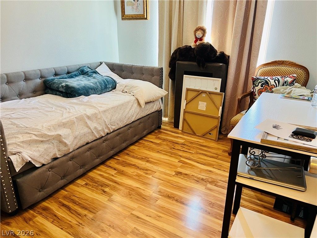 Photo 16