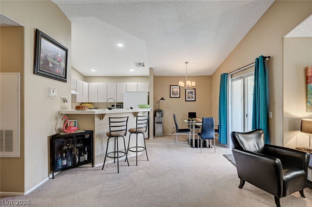 7905 Lago Vista Lane 203 — photo 5