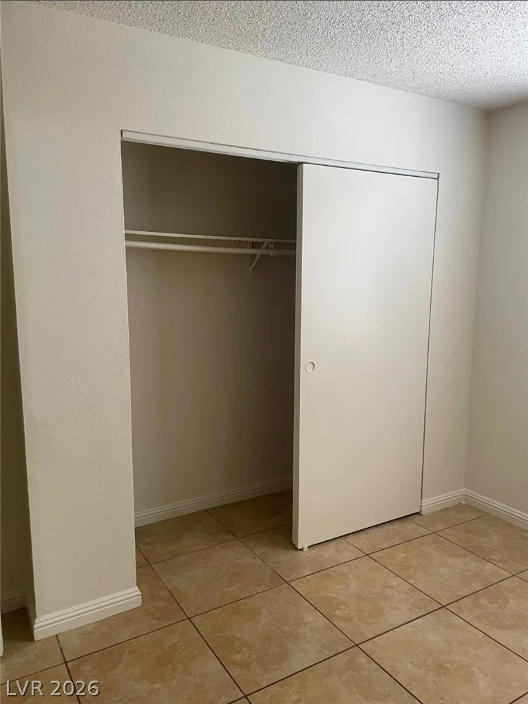 4570 Carriage Park Drive B — photo 4 of 15