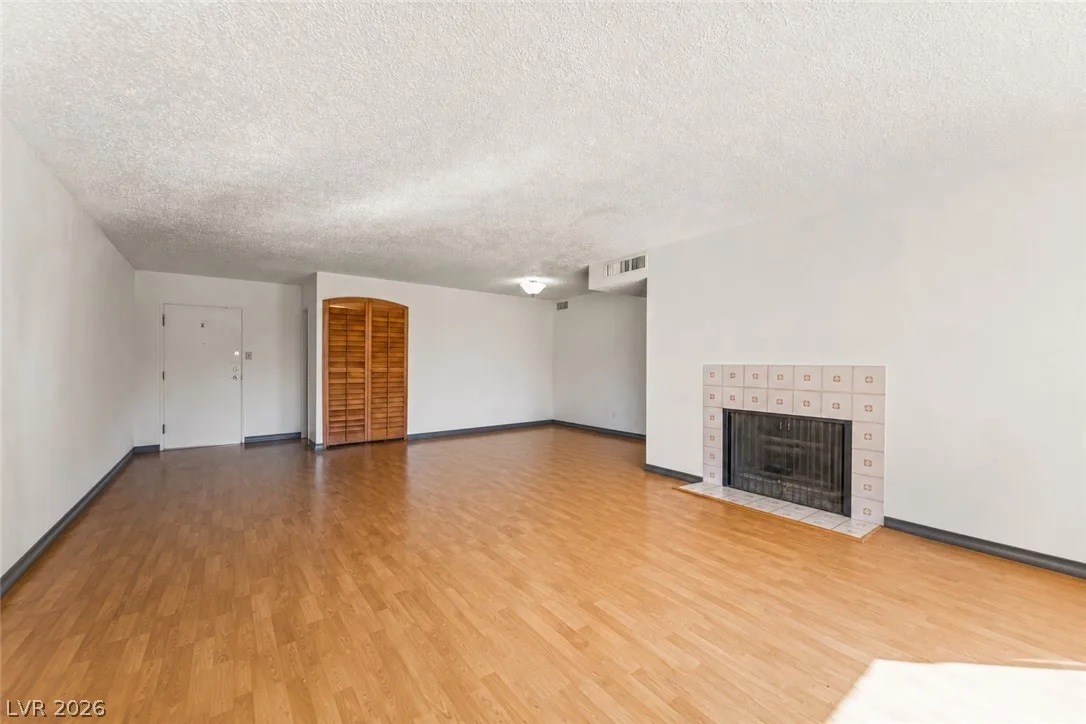 750 South Royal Crest Circle 312 — photo 4