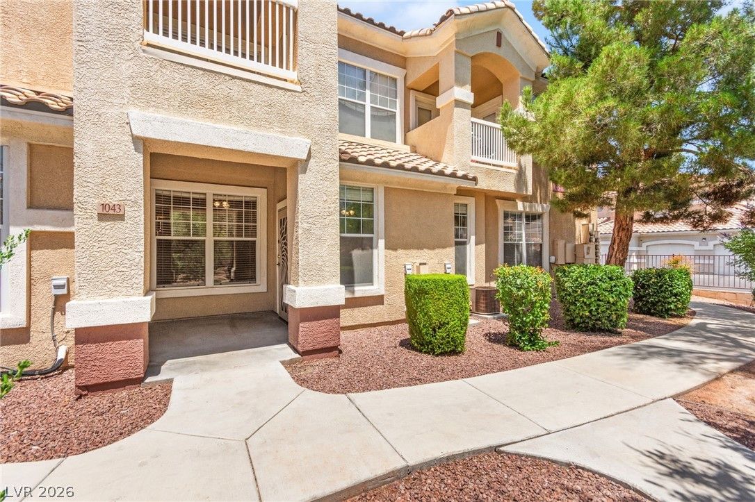 5855 Valley Drive 1043 — photo 2