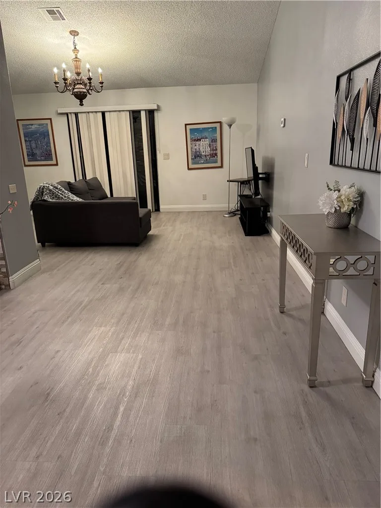 5105 West Desert Inn Road — photo 5