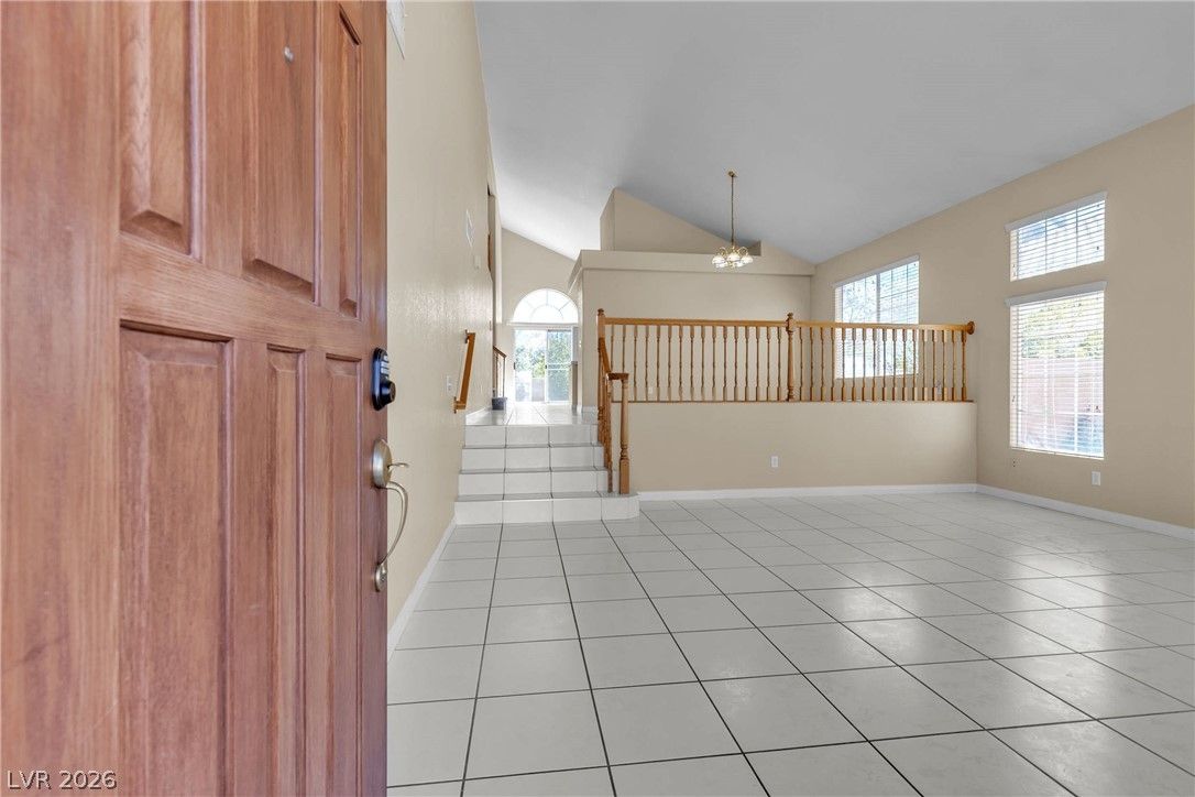 7425 Enchanted Hills Court — photo 4