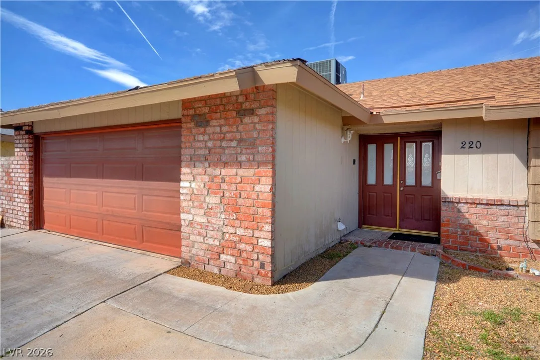 220 Moller Circle — photo 4
