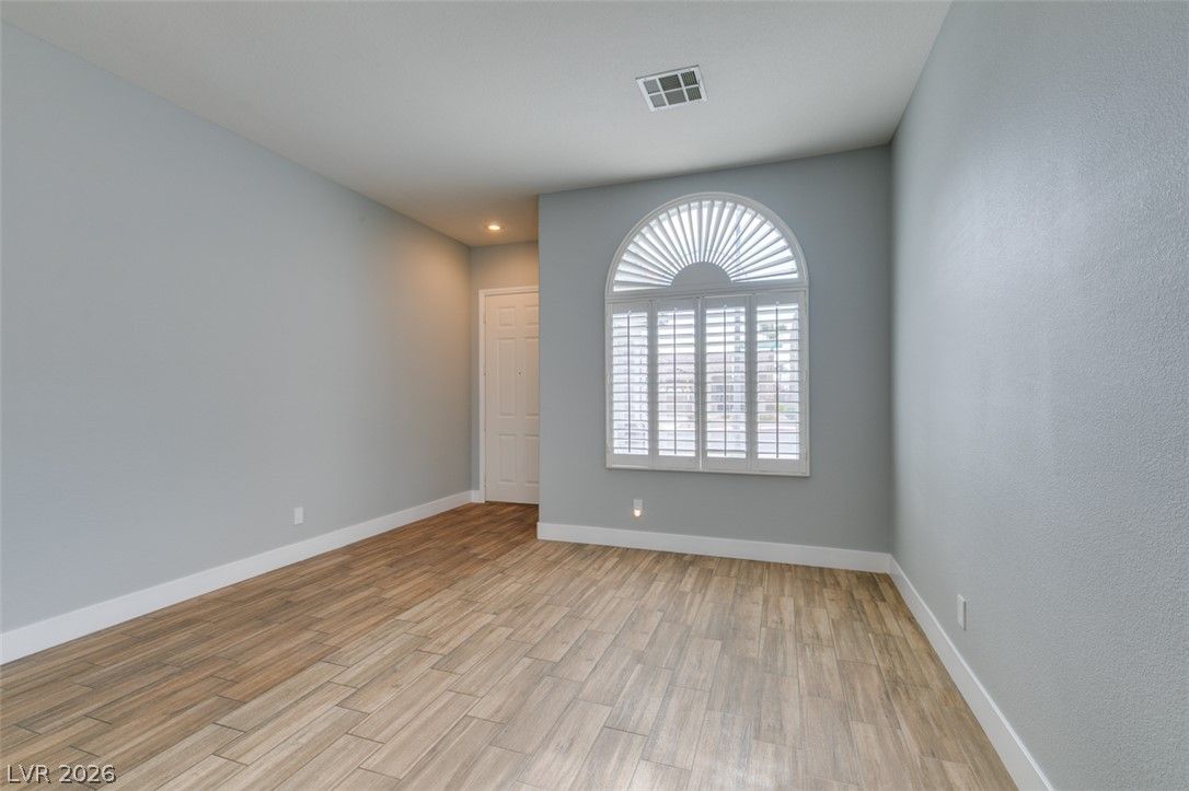 1019 Silver Retreat Court — photo 4