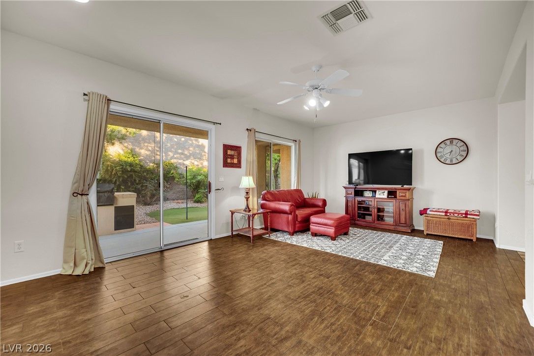 2832 Goldcreek Street — photo 3
