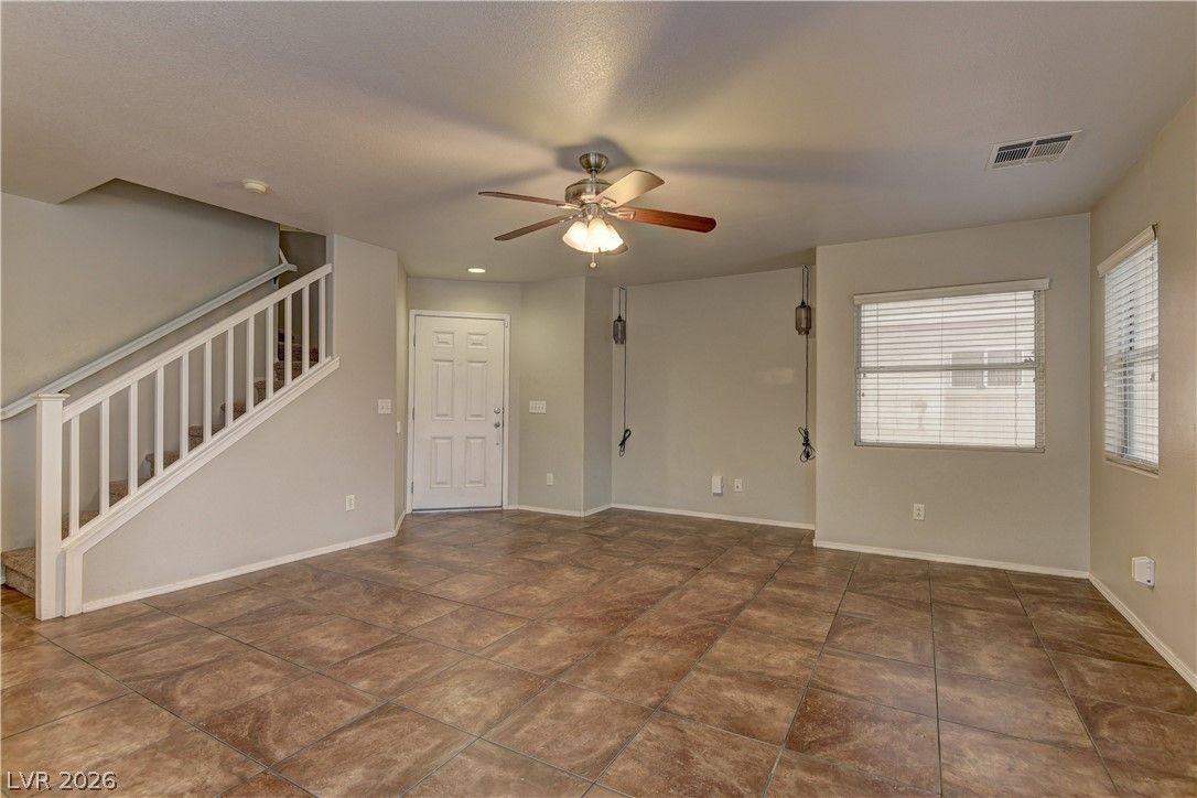 1052 Coronado Peak Avenue — photo 5