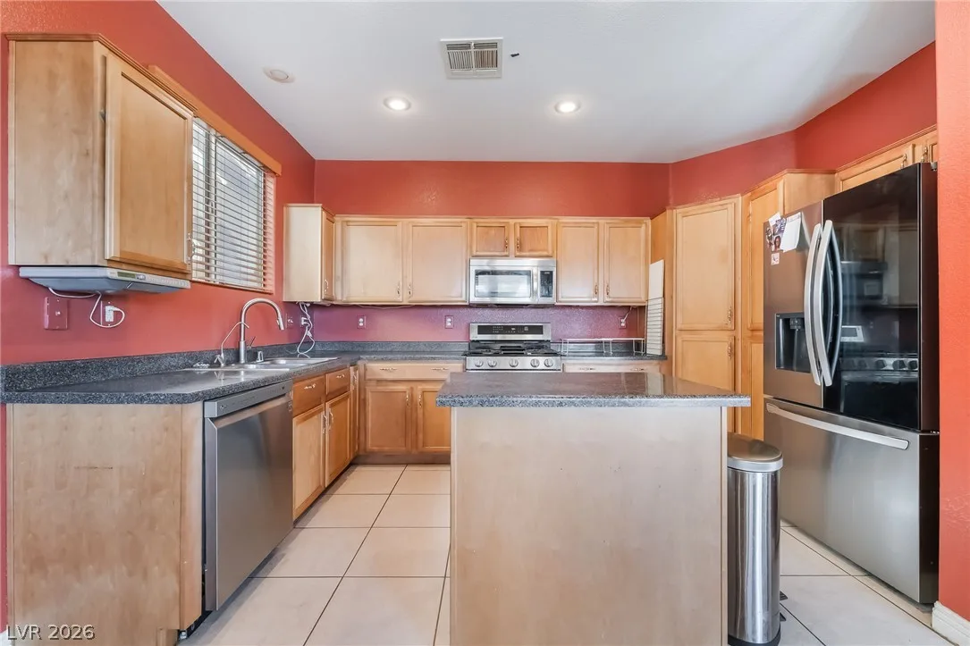 5057 Caprock Canyon Avenue — photo 2