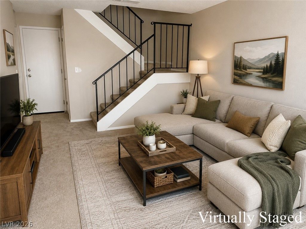 1757 East Rochelle Avenue 1 — photo 4