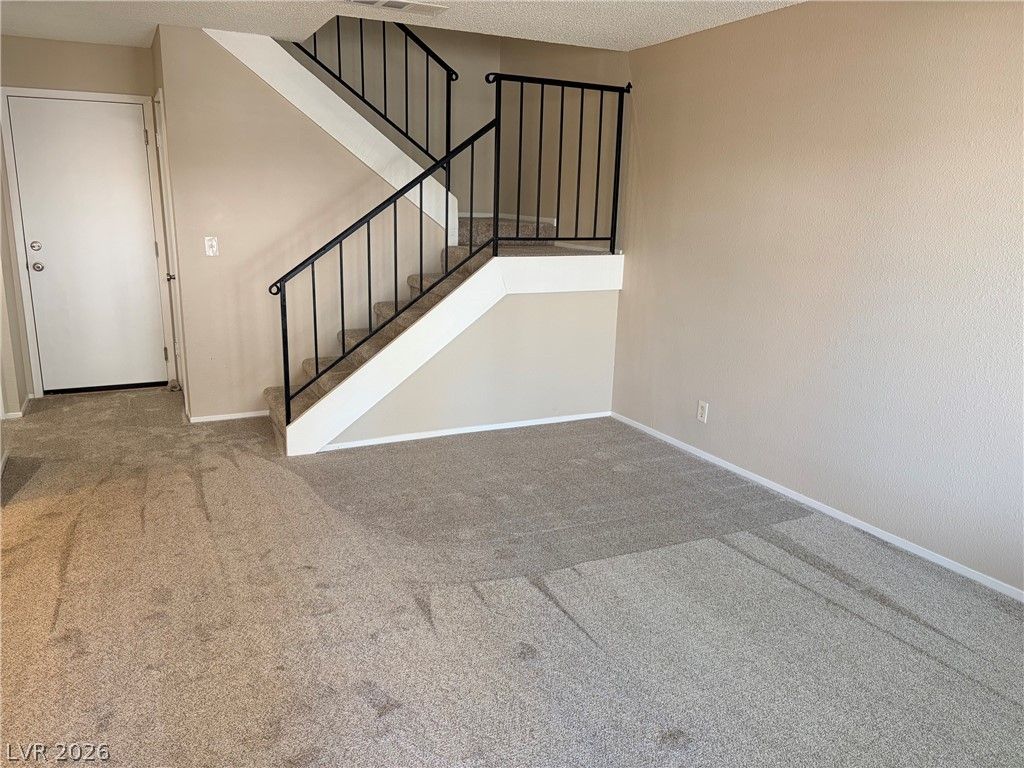 1757 East Rochelle Avenue 1 — photo 5