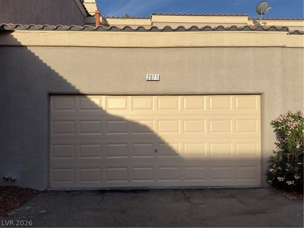 5250 South Rainbow Boulevard 2071 — photo 2 of 2
