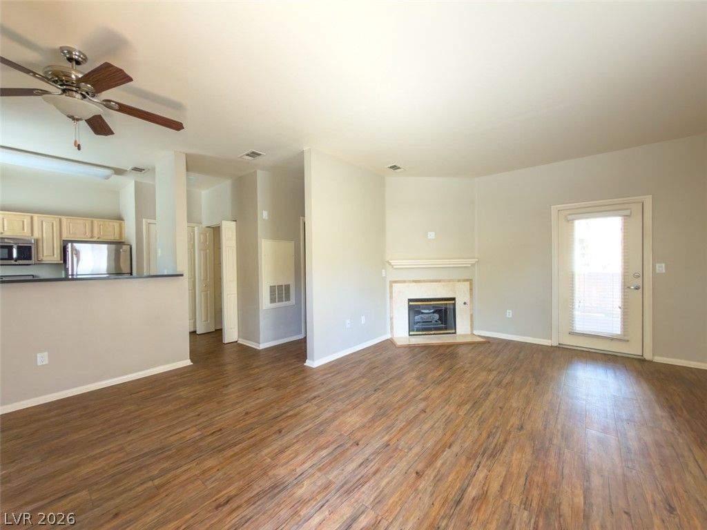 5250 South Rainbow Boulevard 2151 — photo 2 of 10