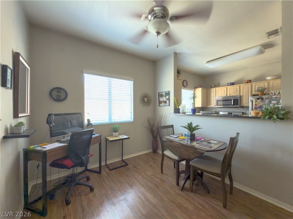 5250 South Rainbow Boulevard 2081 — photo 3 of 6
