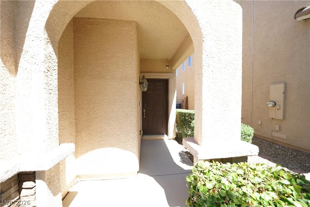880 Cool Aquamarine Street — photo 2
