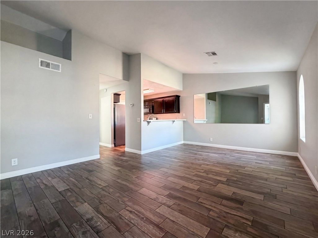 1800 Edmond Street 224 — photo 4 of 23