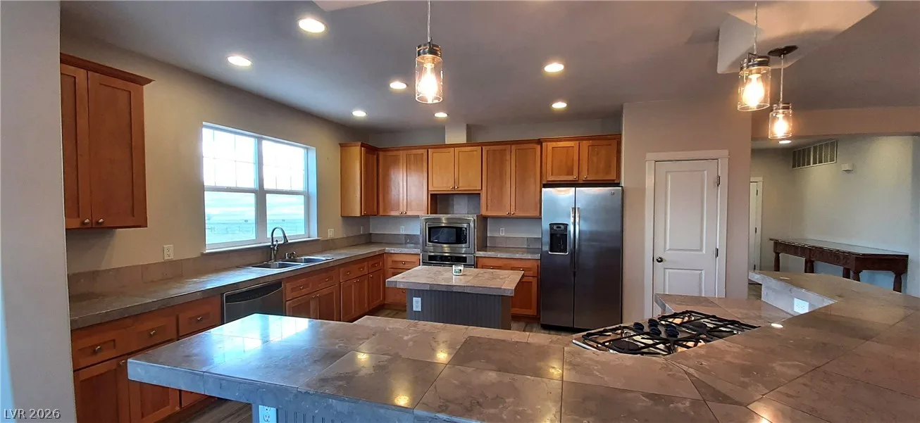 380 East 224th South Street — photo 3
