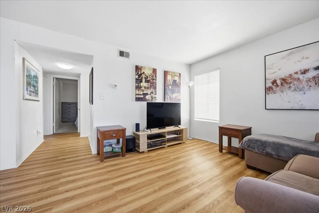 870 Avenue B 906 — photo 5 of 21