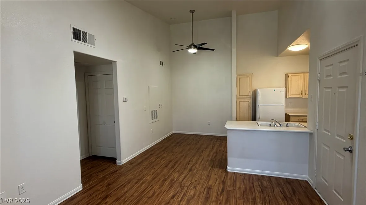 855 North Stephanie Street 1123 — photo 4