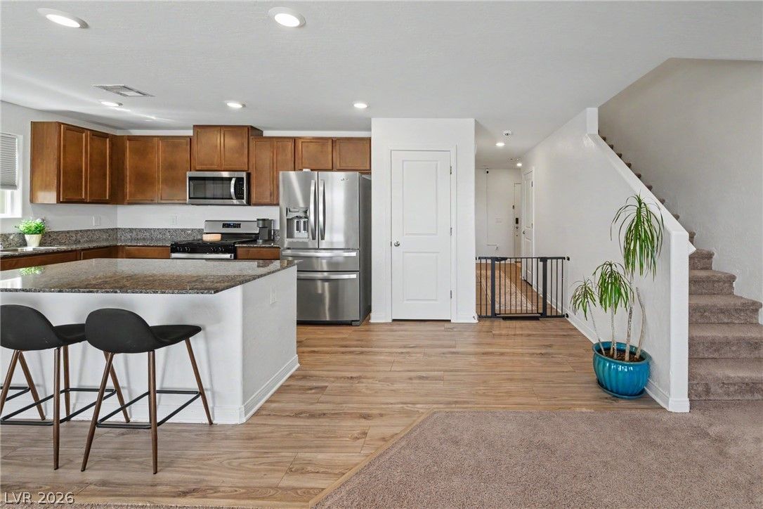 6860 Toros Street — photo 4