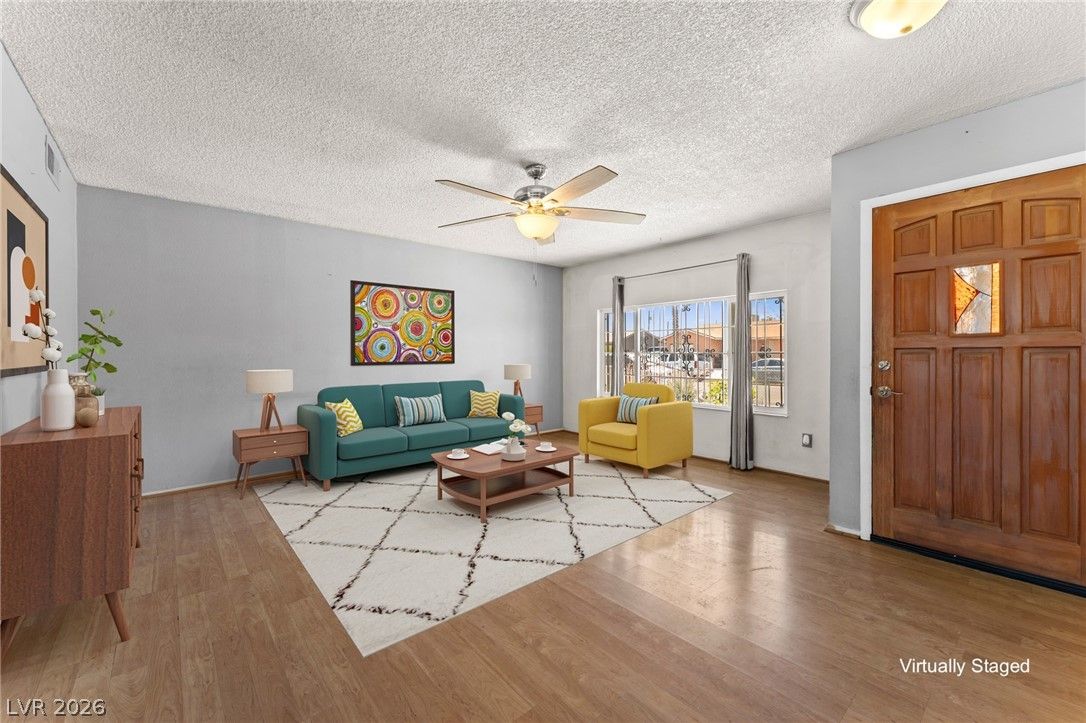 2905 Brady Avenue — photo 2