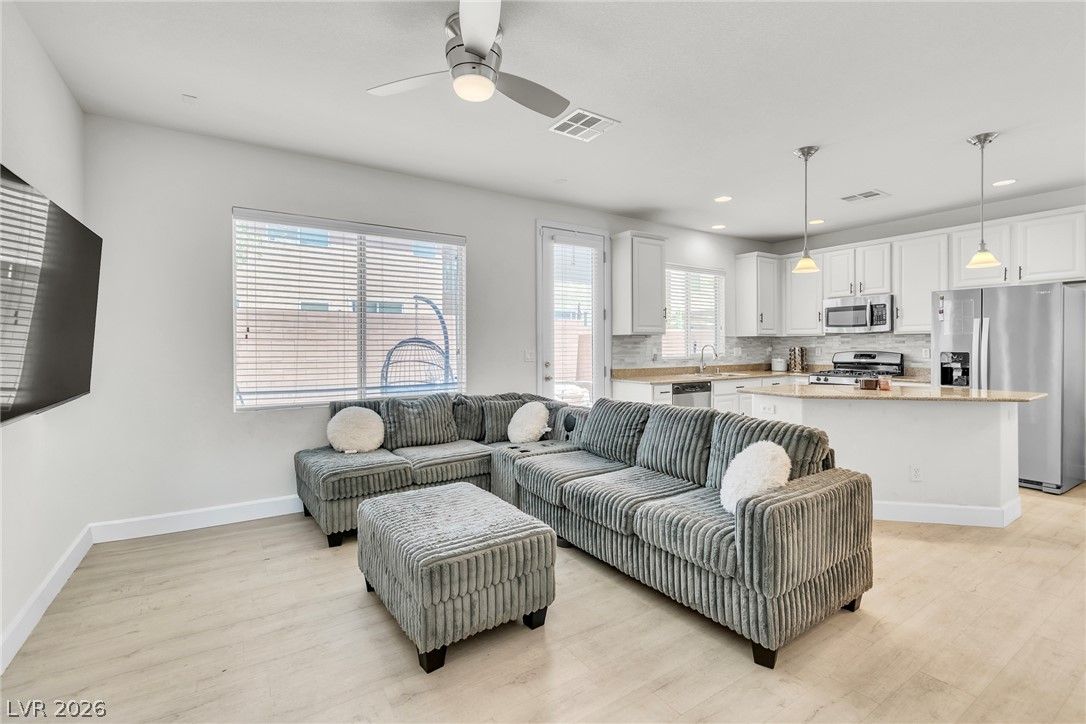 10534 Hartford Hills Avenue — photo 2