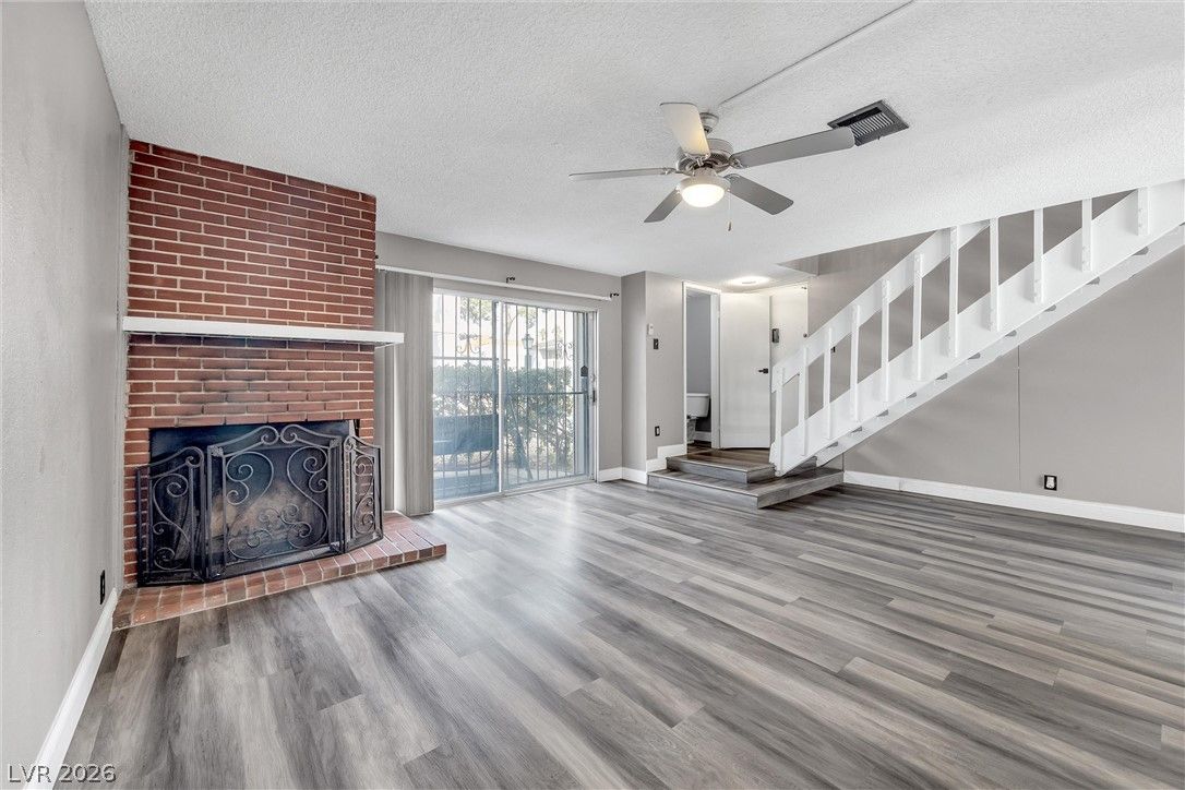 624 Brookway Lane — photo 3