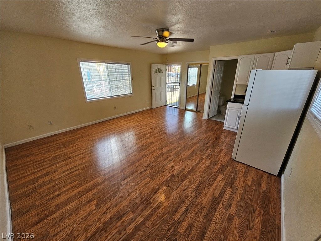331 South 9th Street 4 — photo 3 of 10
