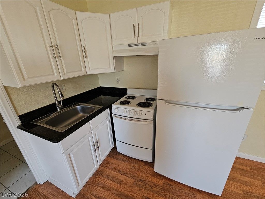 331 South 9th Street 4 — photo 4 of 10
