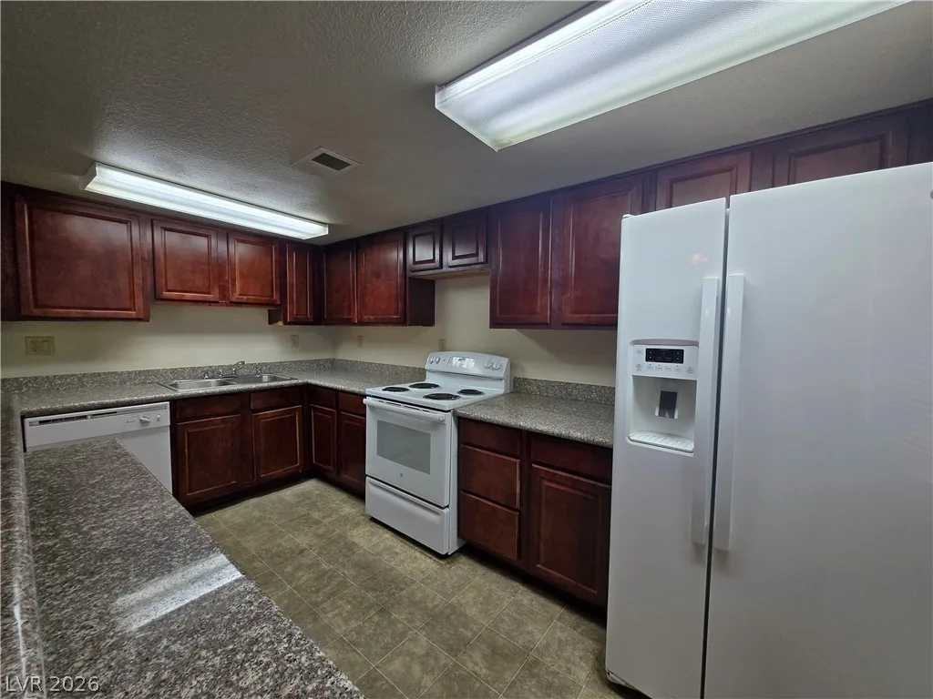 5360 INDIAN RIVER Drive 253 — photo 4