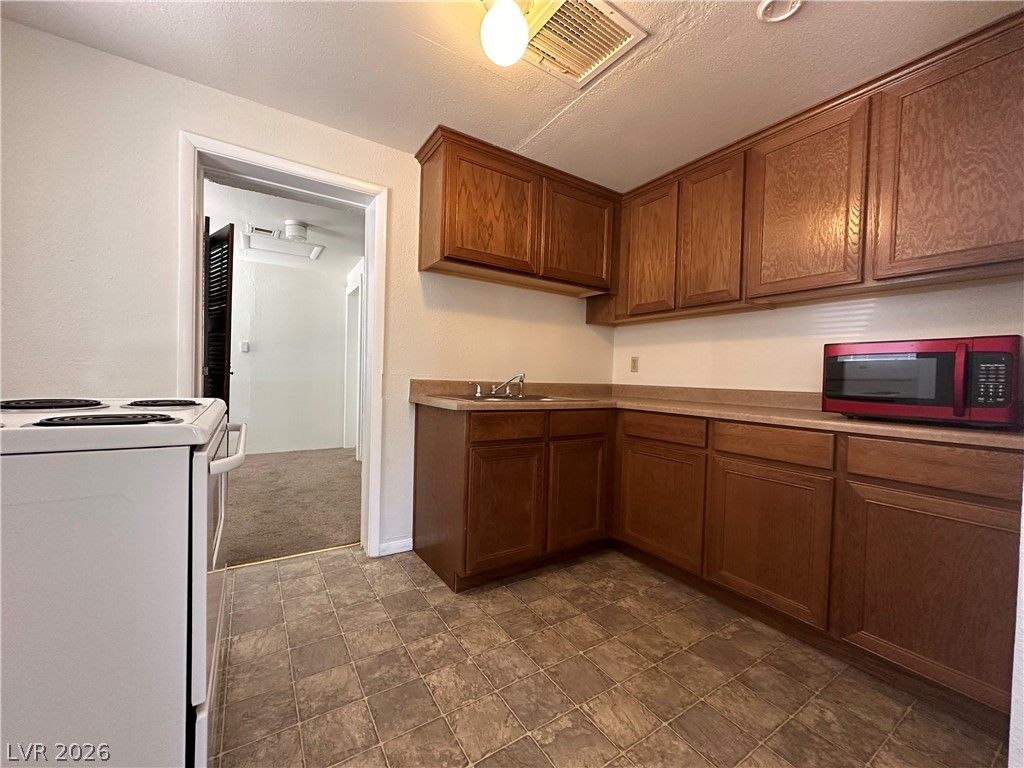 14 Valley View Lane — photo 5 of 13