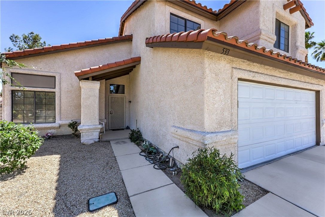 533 Coco Palms Avenue — photo 3 of 25