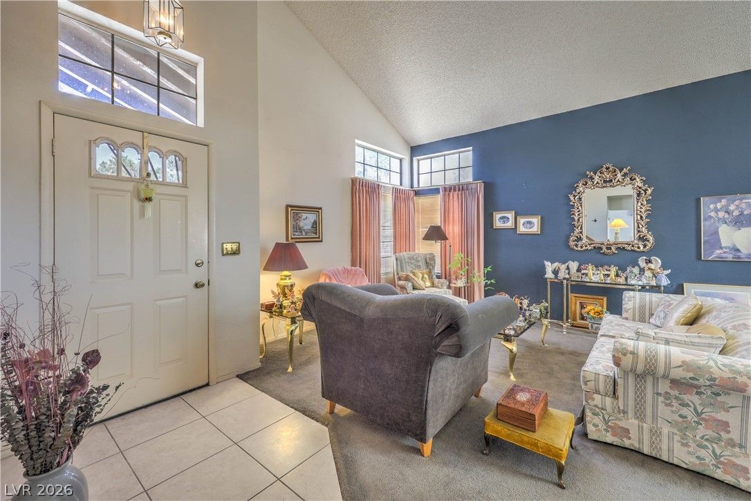 533 Coco Palms Avenue — photo 4 of 25