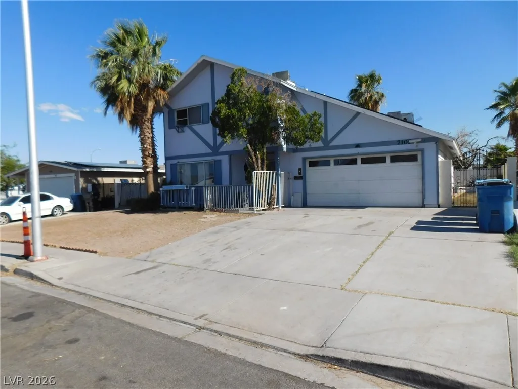 7105 Pinelake Road — photo 2