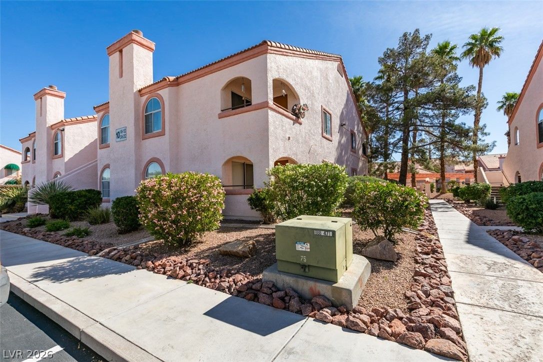 7570 West Flamingo Road 252 — photo 1