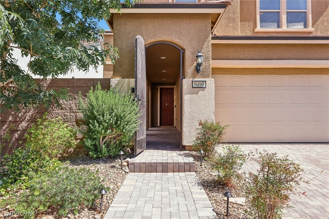 9490 Wild Valley Avenue — photo 3