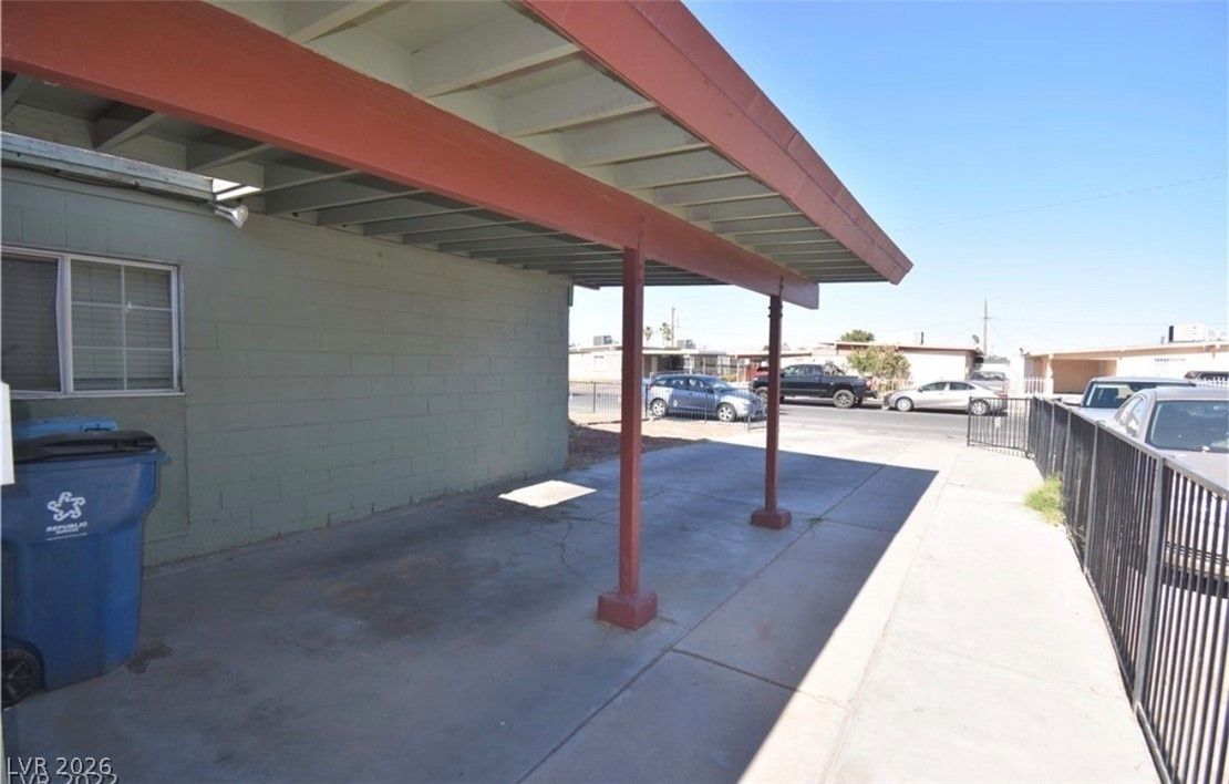 2400 Pardee Place — photo 3
