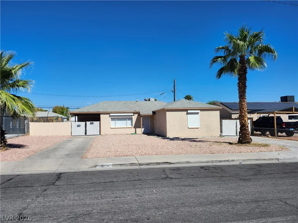 4624 Evergreen Place — photo 2