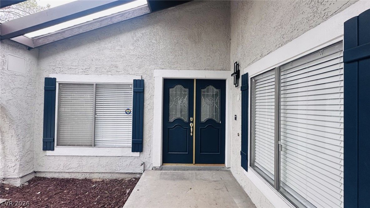 5134 West Desert Inn Road — photo 2
