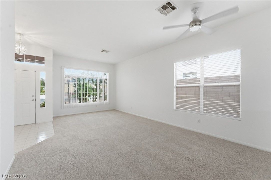 3872 Crest Horn Dr Drive — photo 4 of 22