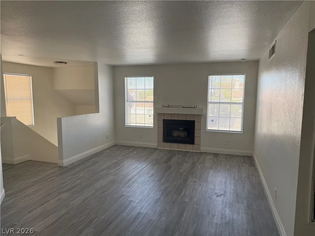 2801 North Rainbow Boulevard 203 — photo 3 of 10