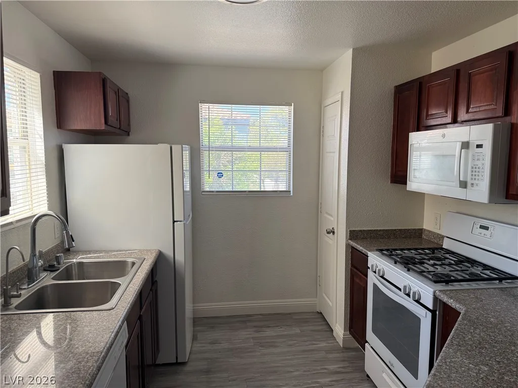 2801 North Rainbow Boulevard 203 — photo 5 of 10