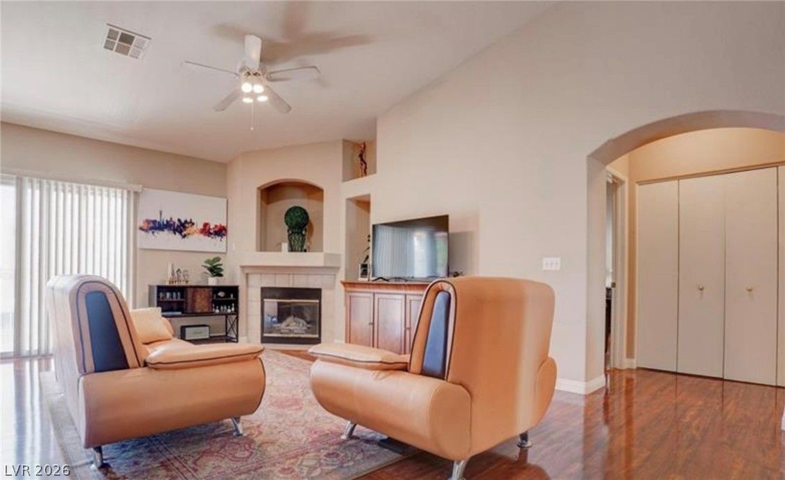 5000 Red Rock Street 237 — photo 2