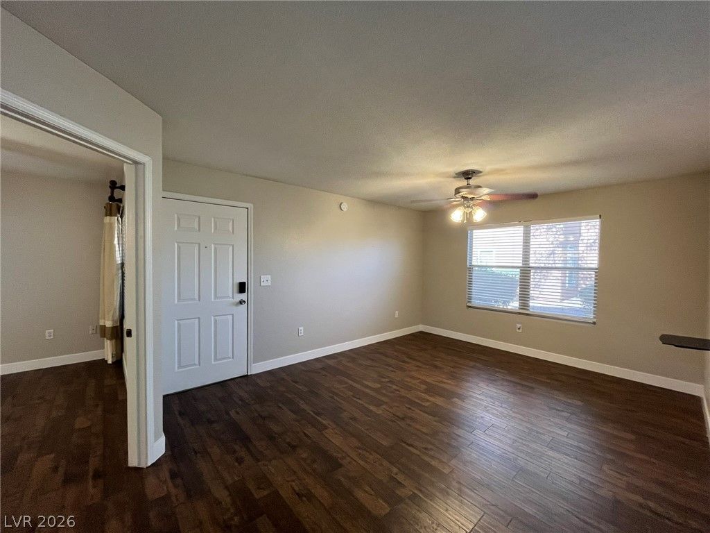 555 East Silverado Ranch Boulevard 1089 — photo 2